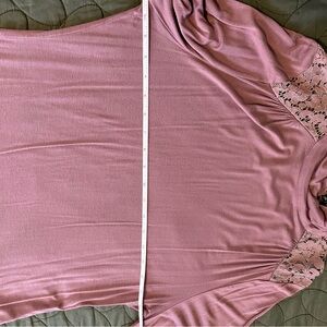 Adrianna Papell Mauve Lace Detail Top